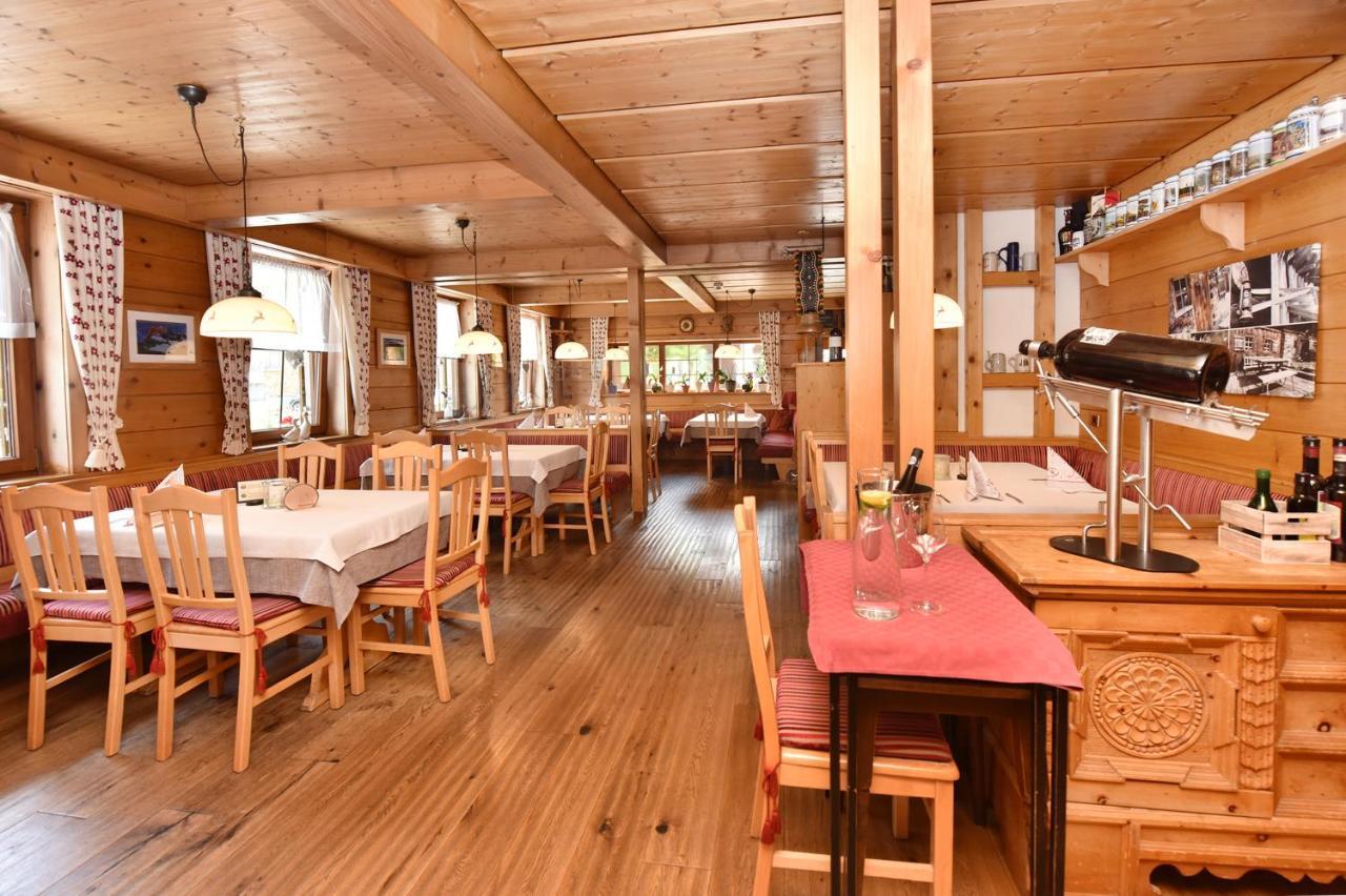 Gasthaus & Pension Alphorn ليش ام ارلبرغ المظهر الخارجي الصورة