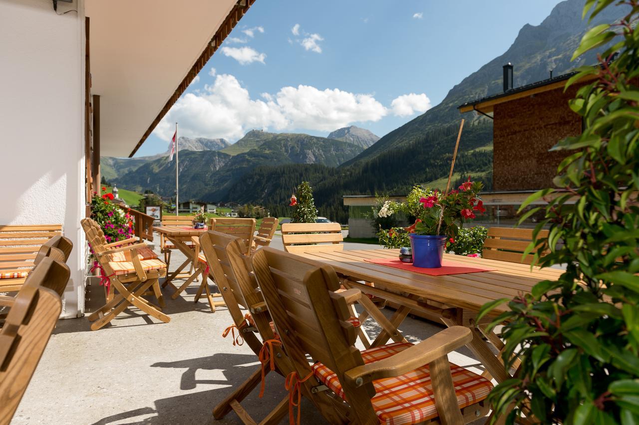 Gasthaus & Pension Alphorn ليش ام ارلبرغ المظهر الخارجي الصورة